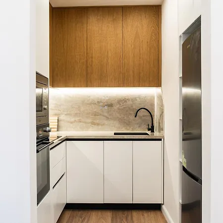 Luxury With Balcony & Self Check-in Appartement Shkodër