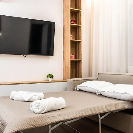 Luxury With Balcony & Self Check-in Shkodër